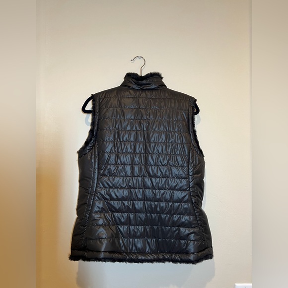 Nicole Miller Women’s Reversible Faux Fur Vest - Picture 2 of 3